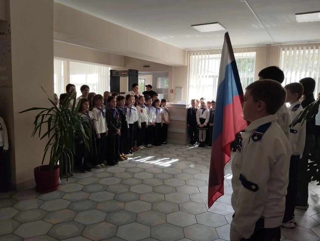 🏫ОБЩЕШКОЛЬНАЯ ЛИНЕЙКА🏫