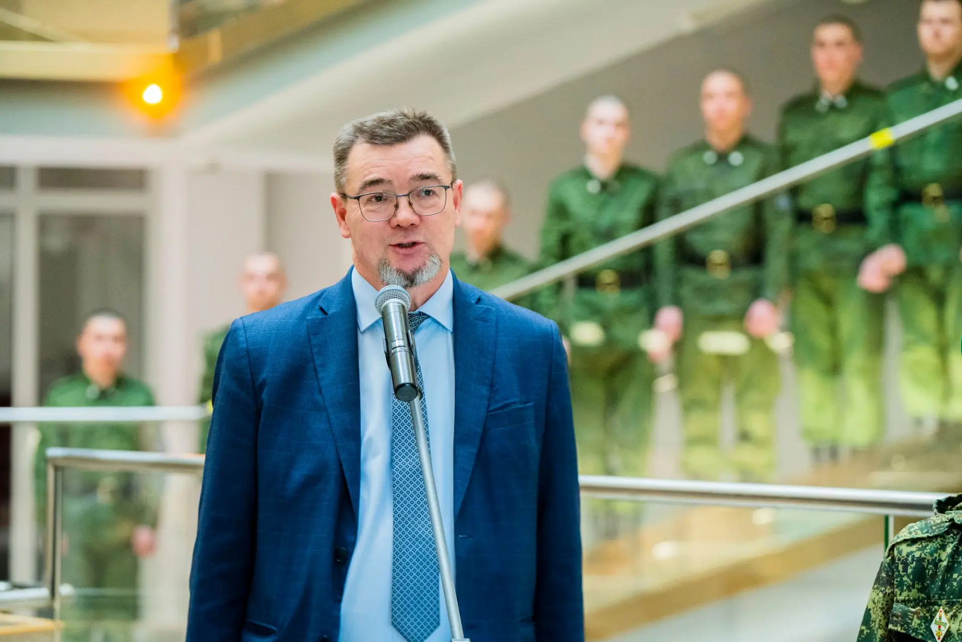 Уважаемый Юрий Анатольевич!

От всей души поздравляем Вас с днем рождения. Ваш вклад в культурную жи
