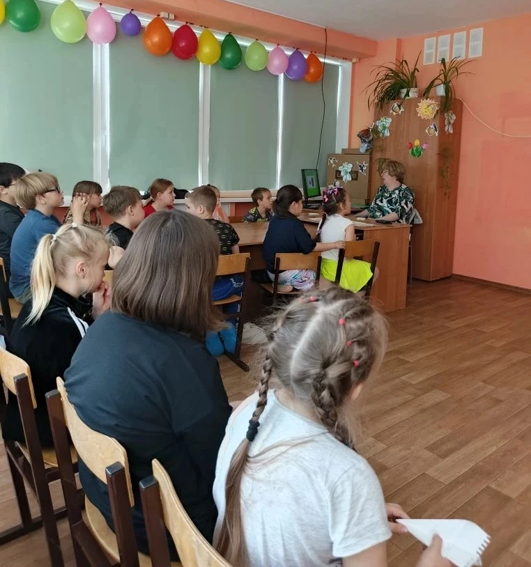 🌿ЛОЛ "Мечта".
🌸🌞 «Что такое лето? Это много света, это поле, это лес, это тысячи чудес, это в неб