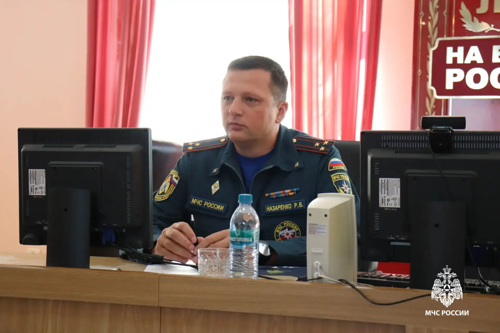 Сегодня в актовом зале Главного управления прошло совещание с участием личного состава, где временно