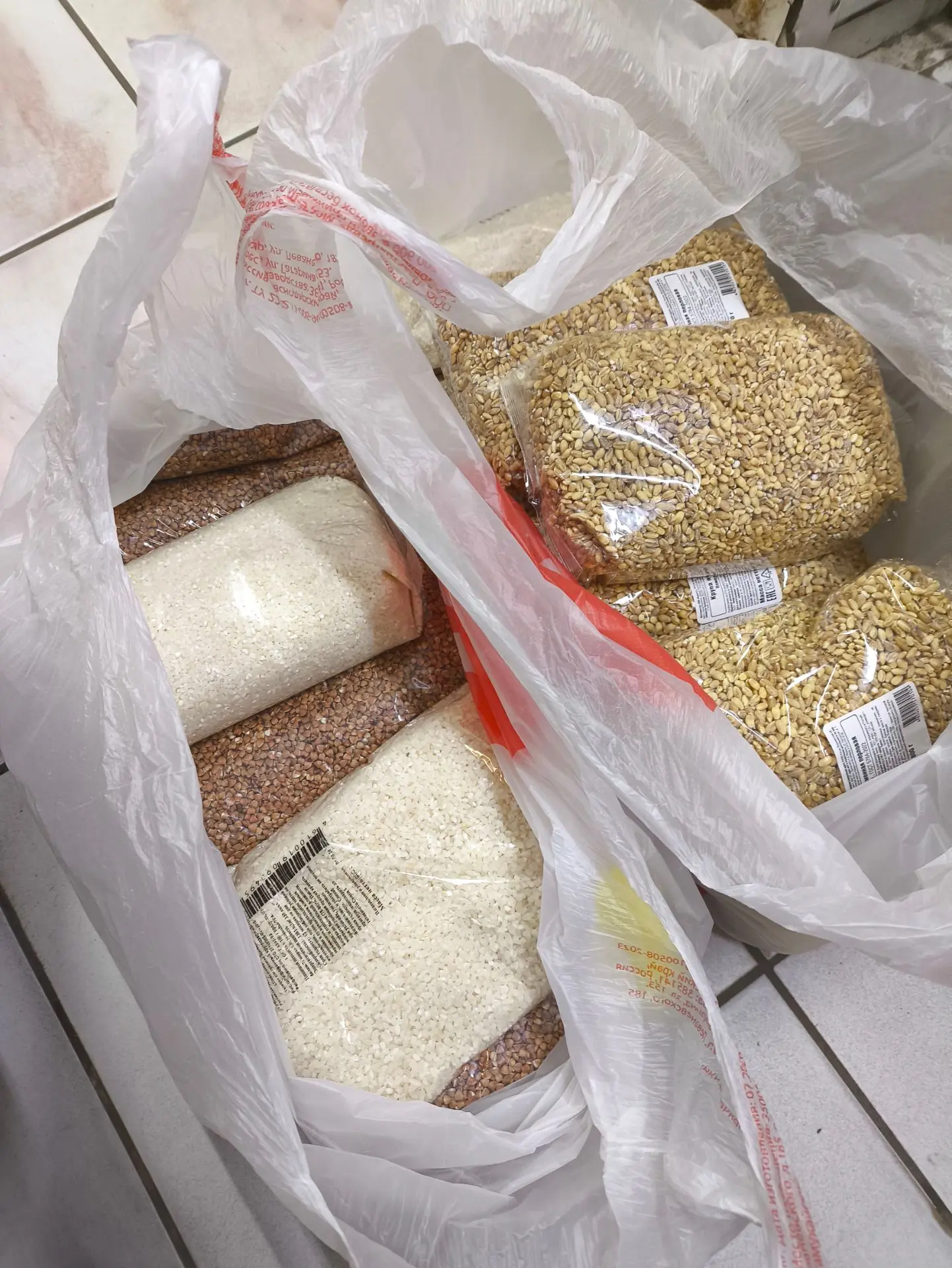 С доставкой ко мне на работу приехали крупы от Марины (Красноармейский район)
