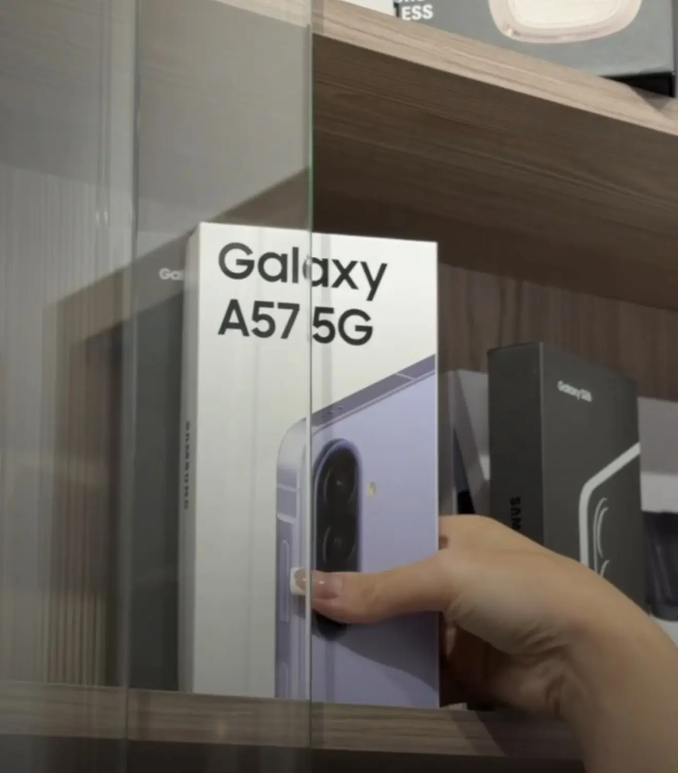 А новые модели Samsung можно забрать всего от 32 490₽ 🔥🔥