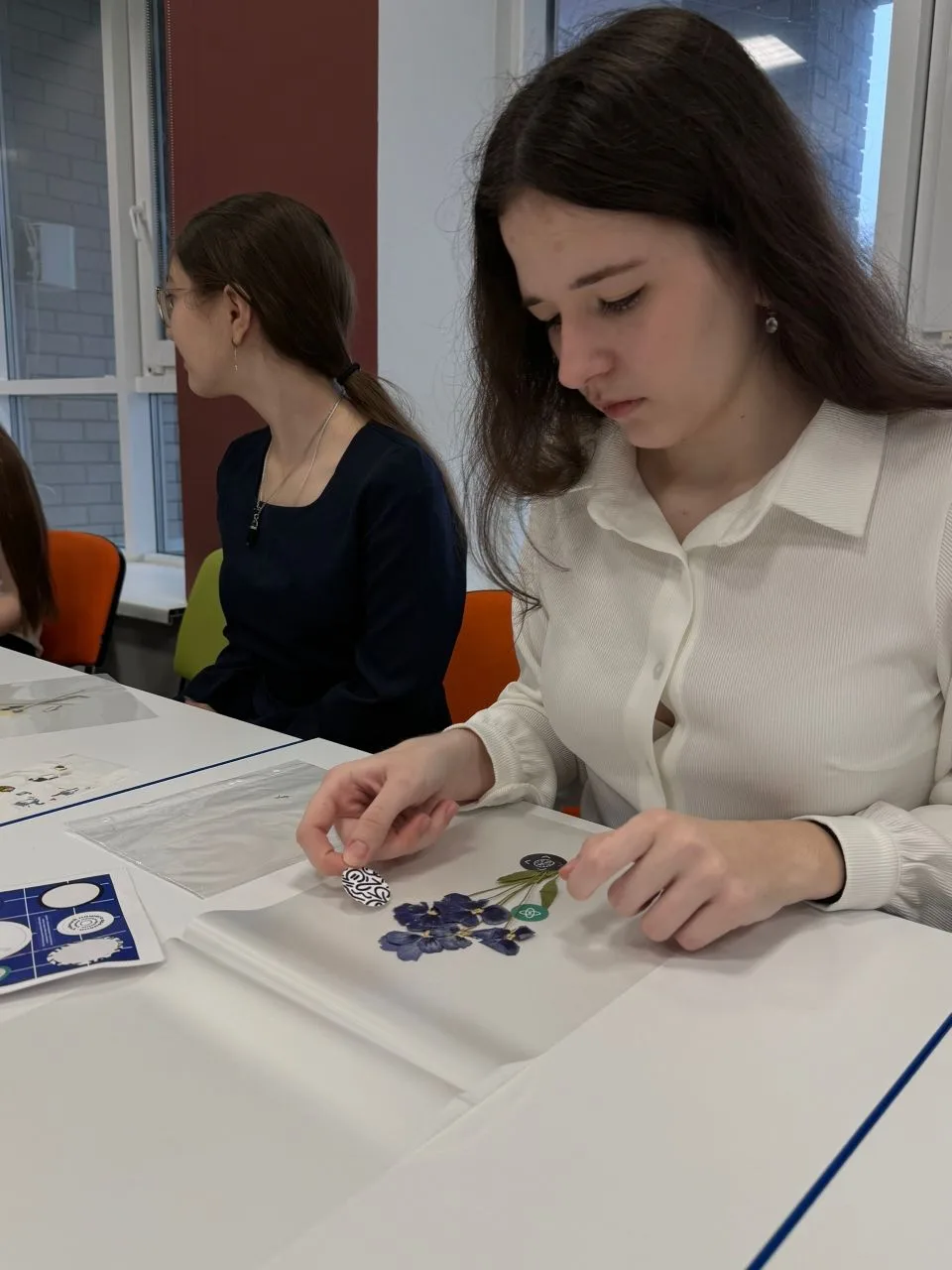 Химия в деле: готовимся к экзаменам с НИУ «БелГУ» 🧪🔬  18 марта в нашей школе состоялась важная встре