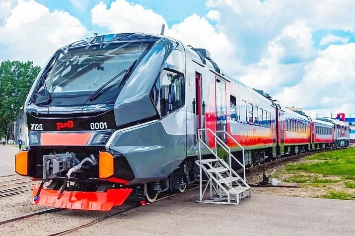 ☑️ Гибрид тепловоза и электрички