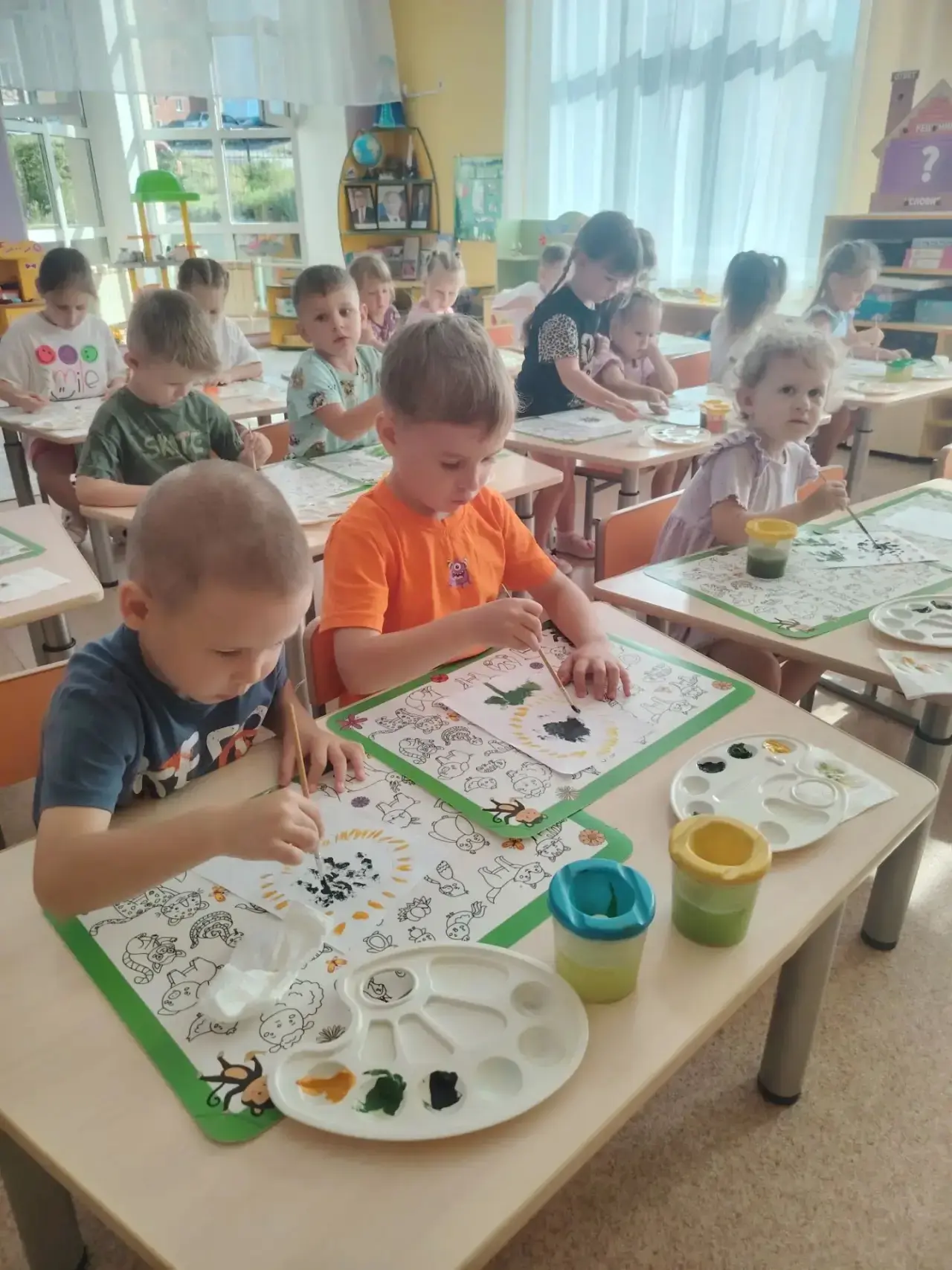 ☀️ Солнечное настроение в «Ландыш»!

Сегодня наши ребята превратились в настоящих волшебников! Тема 