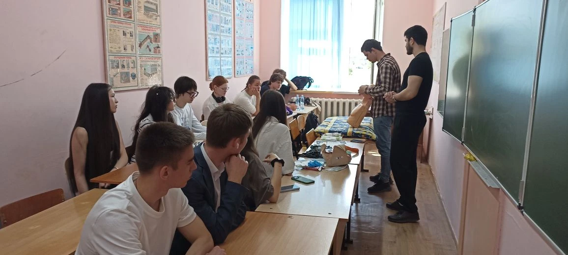 🚨 ПЕРВАЯ ПОМОЩЬ 🚨 ⚡Лицеисты принимают участие в проекте, направленном на подготовку и обучение основ