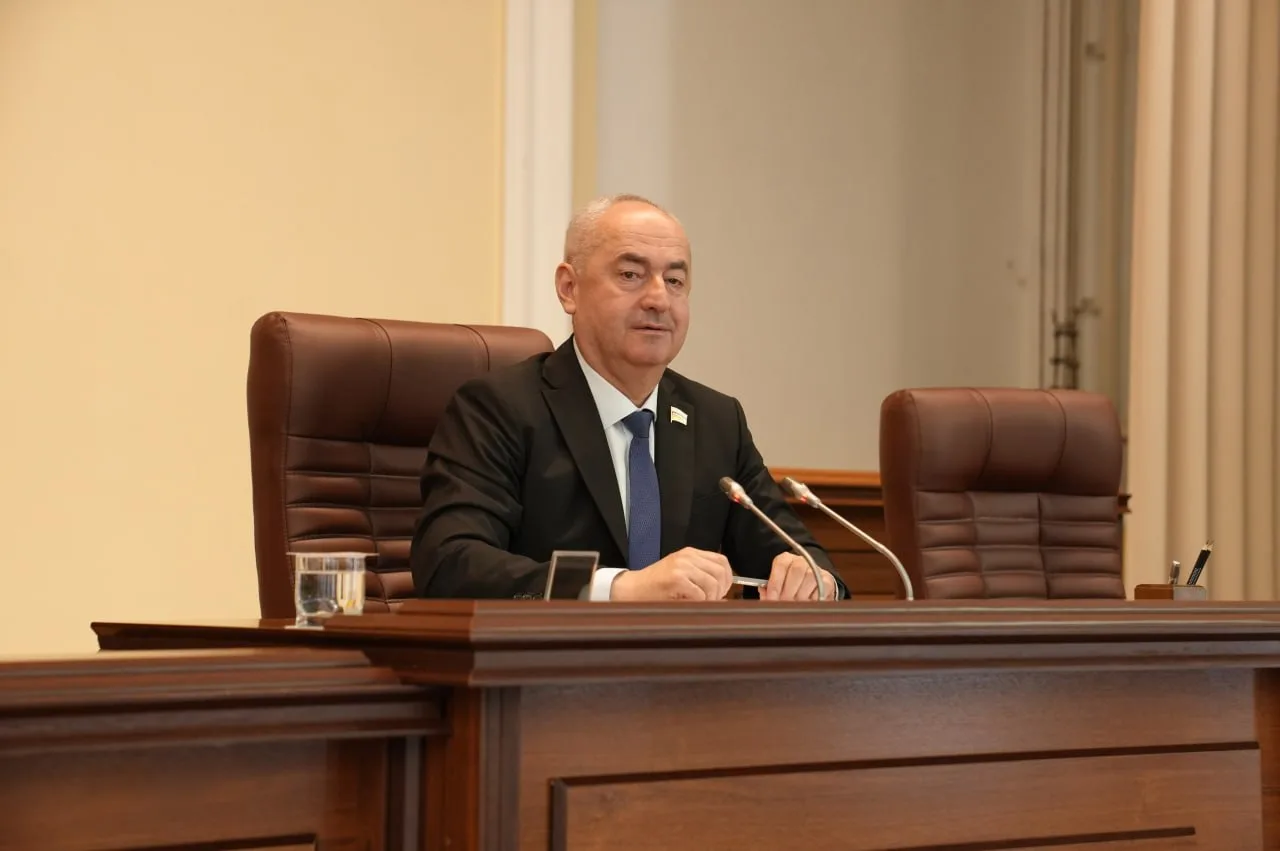 Студенты СКГМИ стали участниками открытого диалога с Председателем Парламента Северной Осетии Таймур