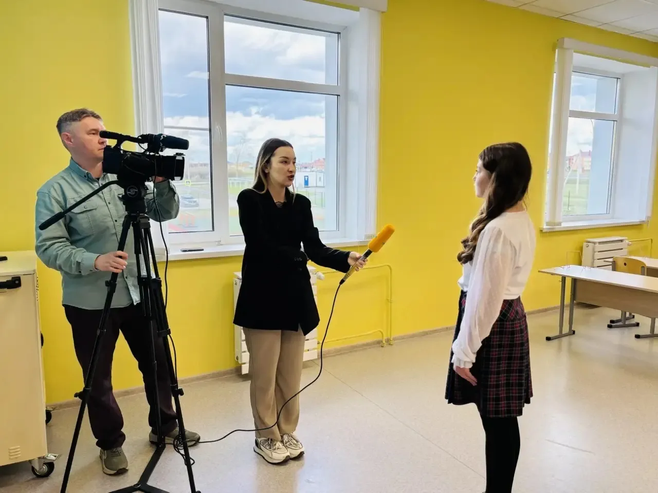 🎥 Яркий день в гимназии: в гостях телестудия «Тамыр»!  💫В гимназии с. Чекмагуш состоялось по-настоящ