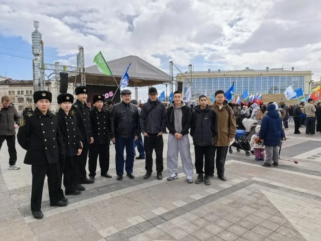 ЯКУТИЯ - РЕСПУБЛИКА СВОБОДЫ И СЧАСТЬЯ!  Если наша молодежь чтит свое государство и уважает его прошл