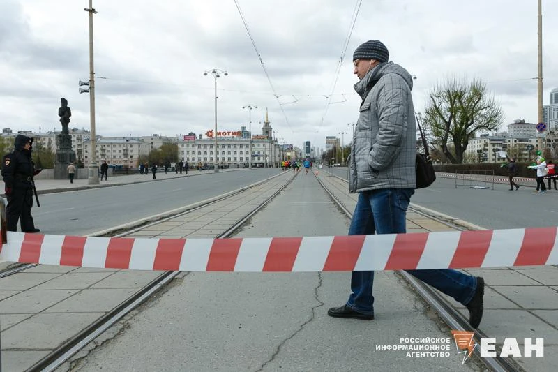 Часть центральных улиц закроют для транспорта и СИМ в Екатеринбурге на несколько дней