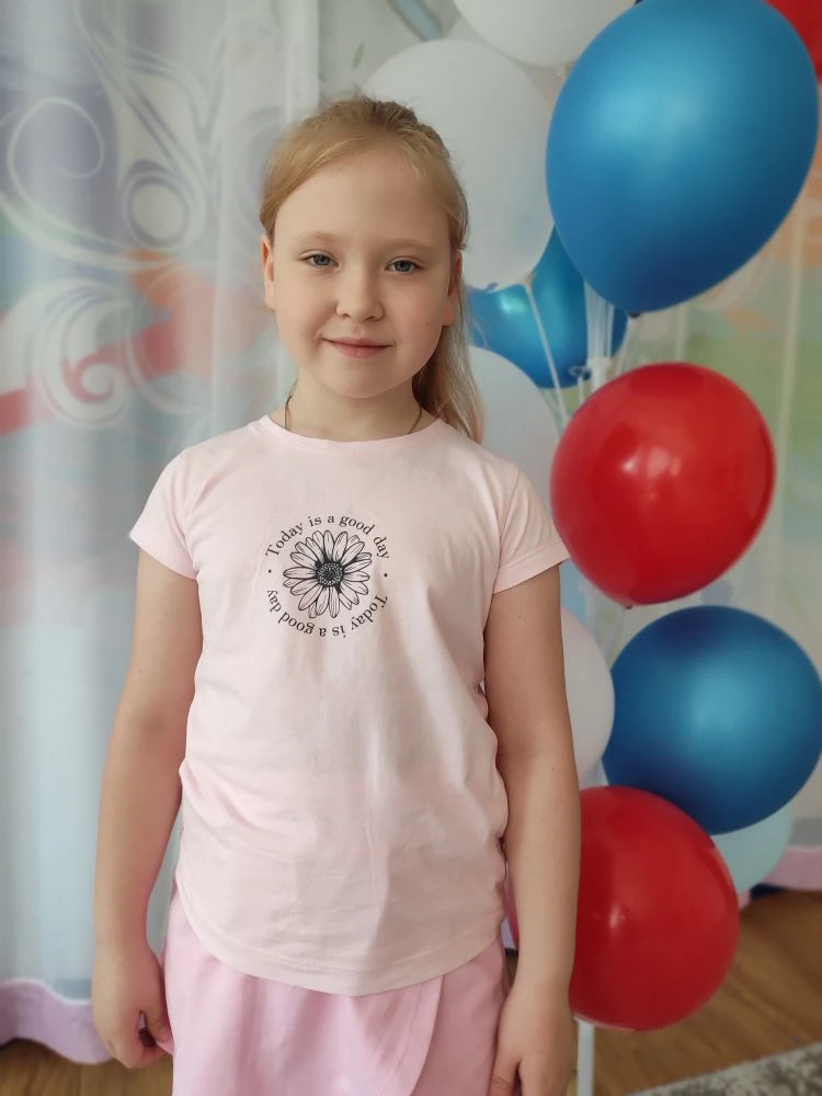 🎉Сегодня, в этот тёплый, летний денёк, мы от всей души поздравляем нашу умницу и красавицу Полину А