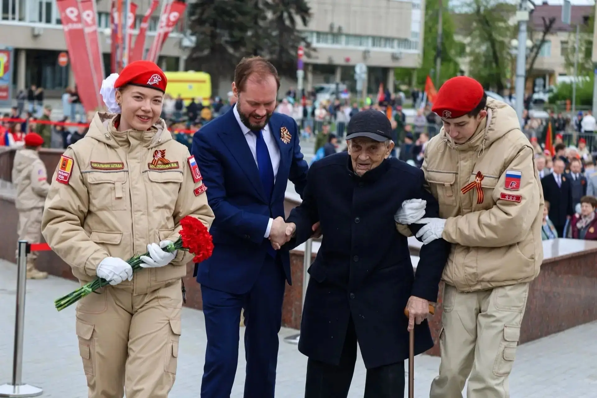 🔥День Победы - это праздник с сединою на висках, это радость, со слезами на глазах   👍Юнармейцы отря