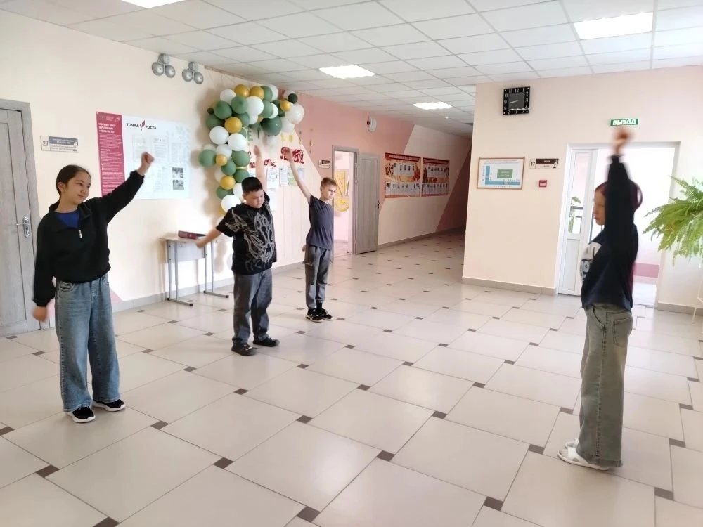 Третий день пришкольного лагеря  посвящен правилам дорожного движения.