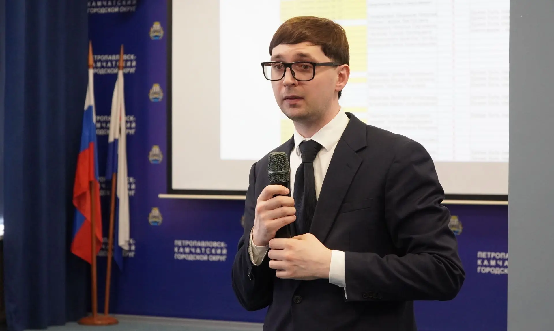Благодаря партийному проекту еще больше школьников города смогут побывать в Артеке   «Мир возможност