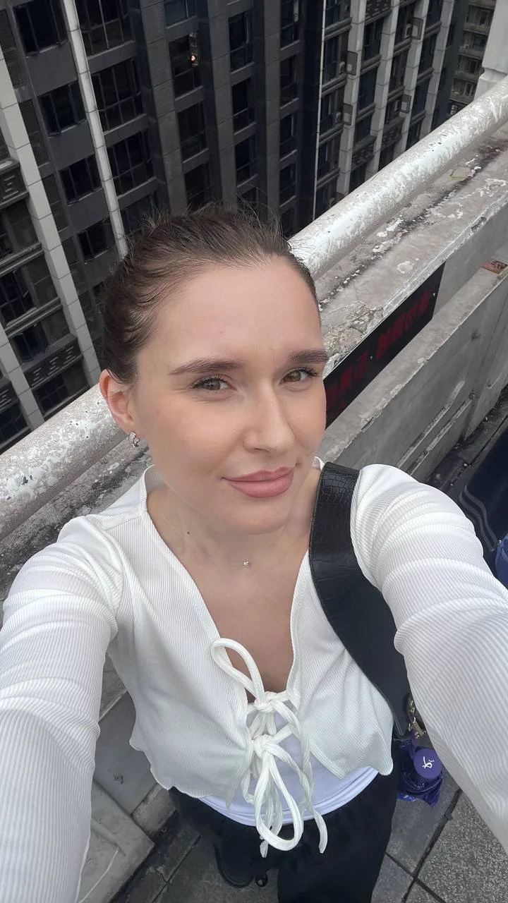 🔥 Наш менеджер Анна сейчас путешествует в рекламном экскурсионном туре по Китаю