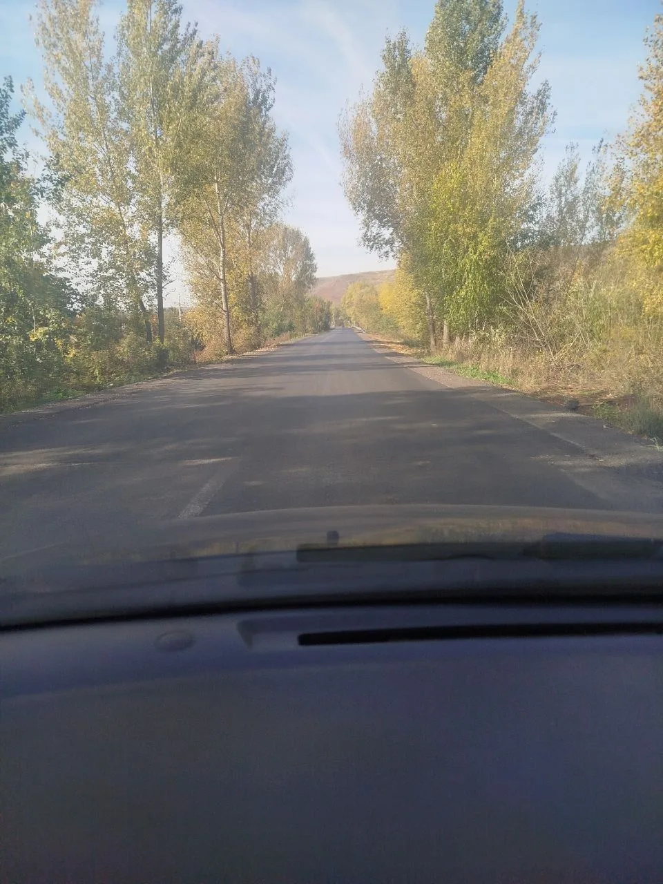 На дамбе у Камы наконец-то закончился ремонт дороги, но разметку почему-то не нанесли. ...