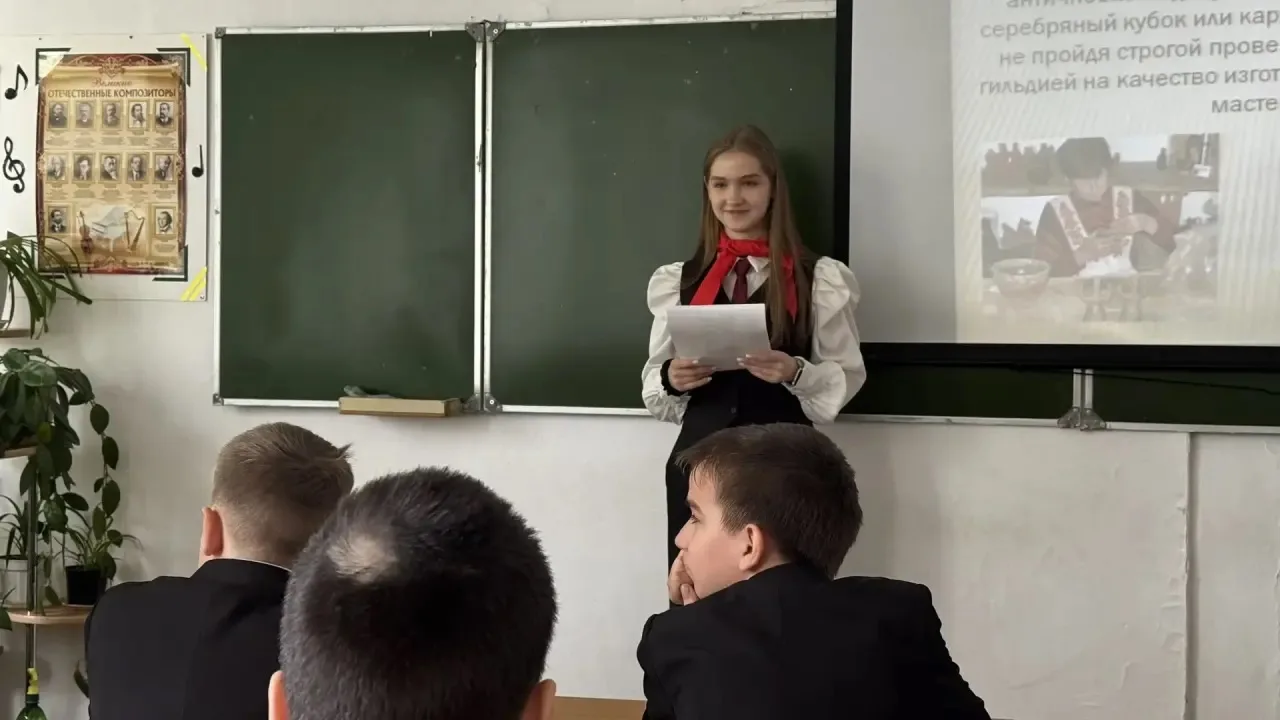 🚀 Неделя Космонавтики открыта!   🪐🌏Активисты Движения Первых нашей гимназии провели увлекательное пр