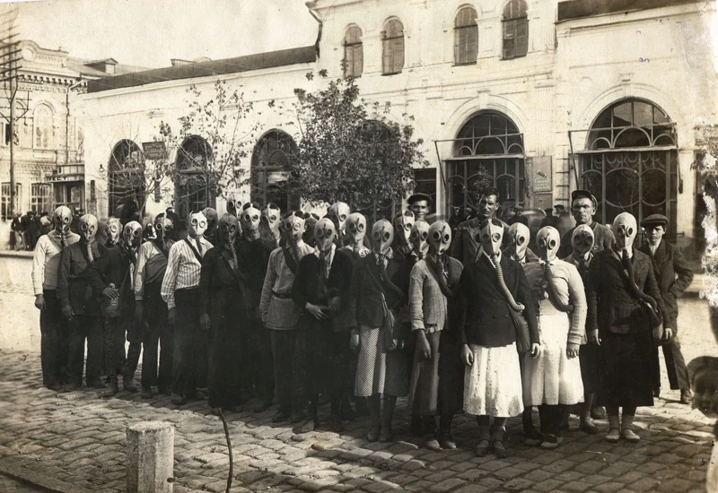 Страна готовится к войне

Краснодарский край, город Ейск

24 октября 1938 года

Участники пешего пох