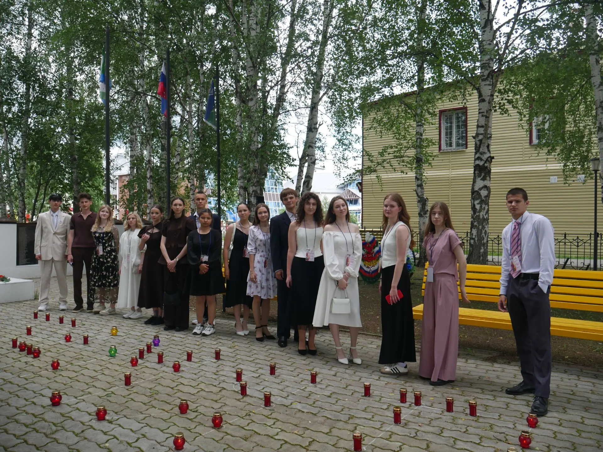ПОД АЛЫМ ПАРУСОМ МЕЧТЫ