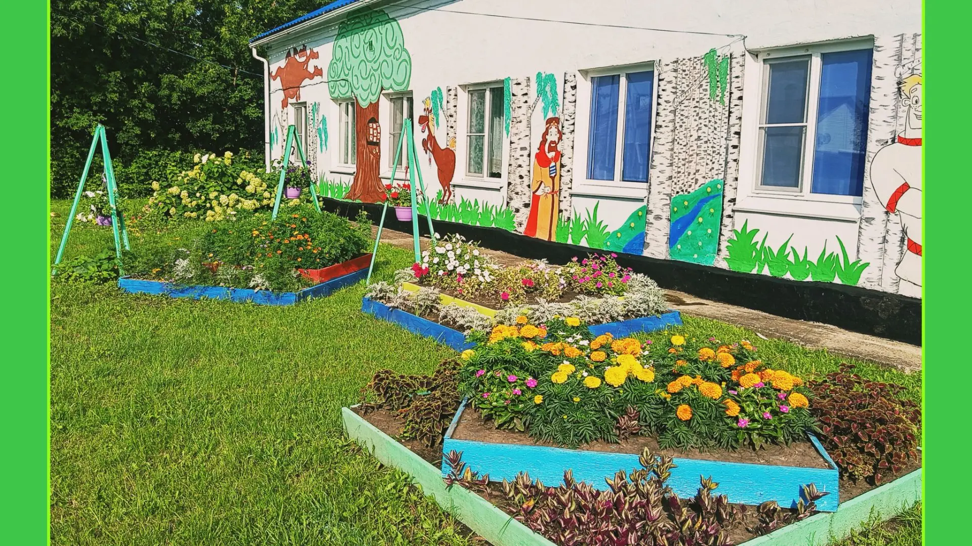 🌸 Наш детский сад — настоящий цветочный рай! 🌸