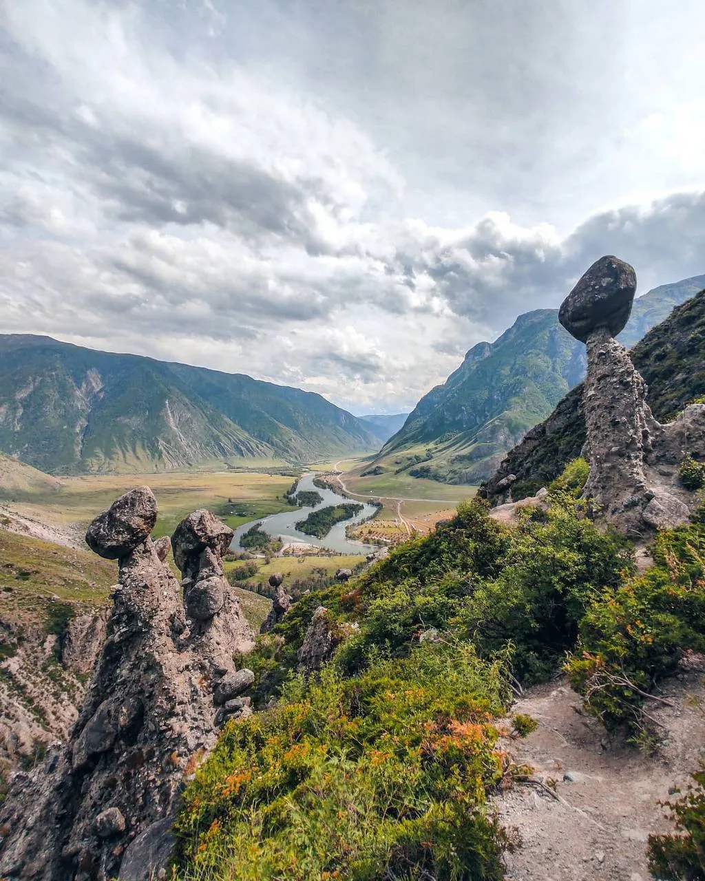 🍄 КАМЕННЫЕ ГРИБЫ

Появились в результате постоянного действия воды и ветра. Столетиями две упомянут