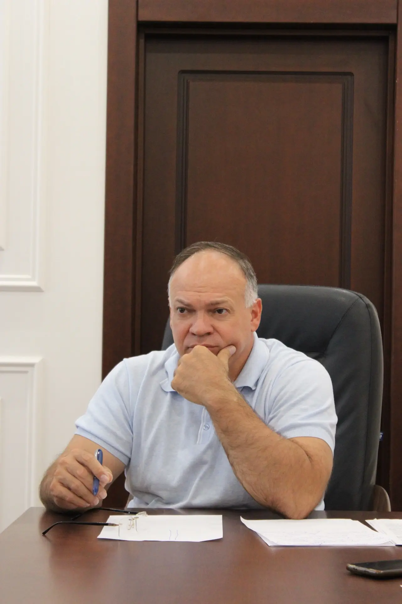 Провёл личный приём граждан и выслушал вопросы, волнующие жителей нашего муниципалитета.