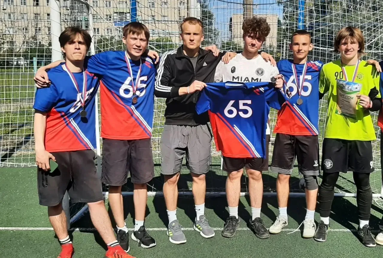 Поздравляем команду футболистов нашей школы с призовым местом!👏

Футболисты МБОУ СОШ № 65/23 г. Пен