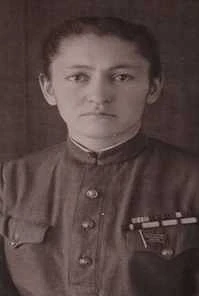 В 1921 году в селении  Верхний Акбаш Терского района в семье Уразаевых родилась девочка, которую наз