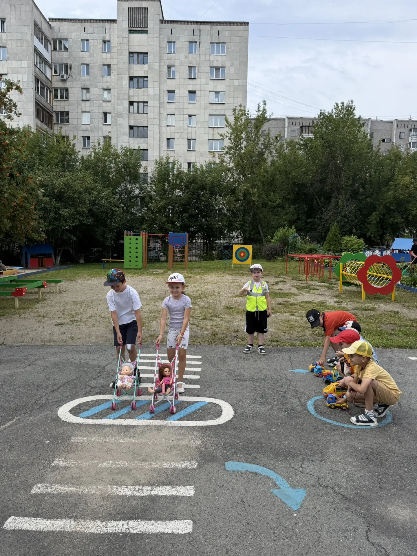 ‼️Главная цель воспитания правил дорожного движения (ПДД) в любой возрастной группе детского сада — 