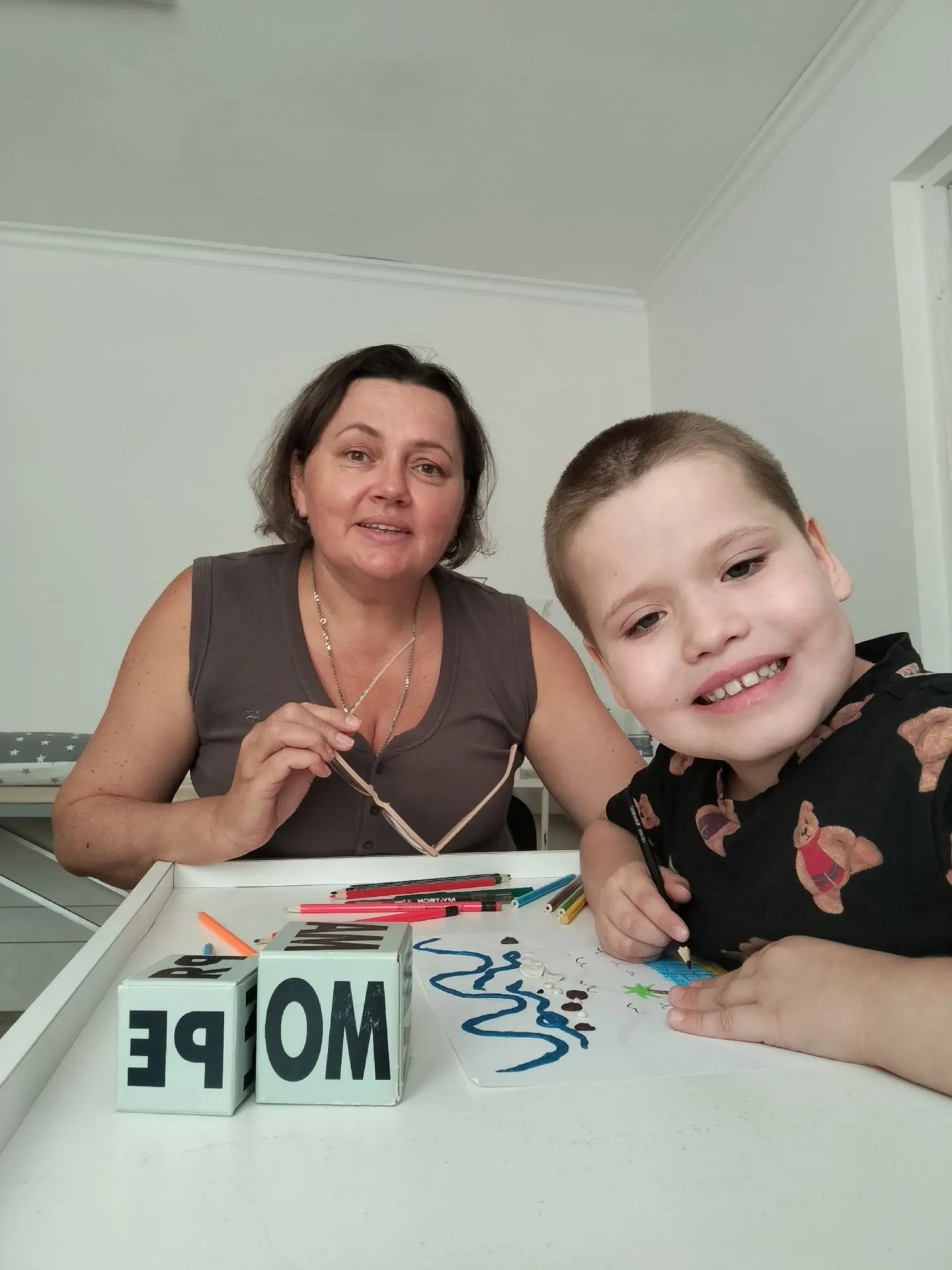 👩‍🏫Логопед Наталья Елинова не первый год работает на летней реабилитации в Веселовке.