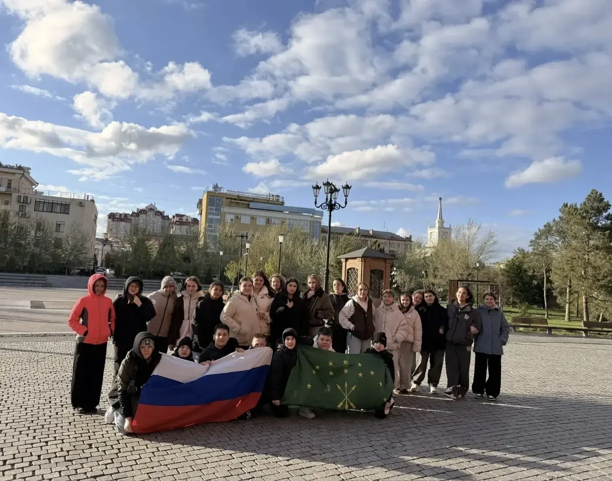 Накануне Дня Победы группа учащихся нашей школы вместе с учителями отправилась в незабываемое путеше