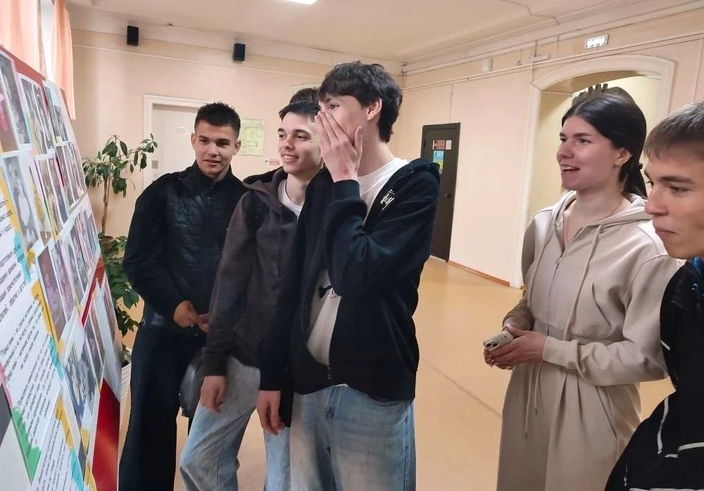 Начало лета - День защиты детей и сюрприз от преподавателей Ангарского политехнического техникума
 
