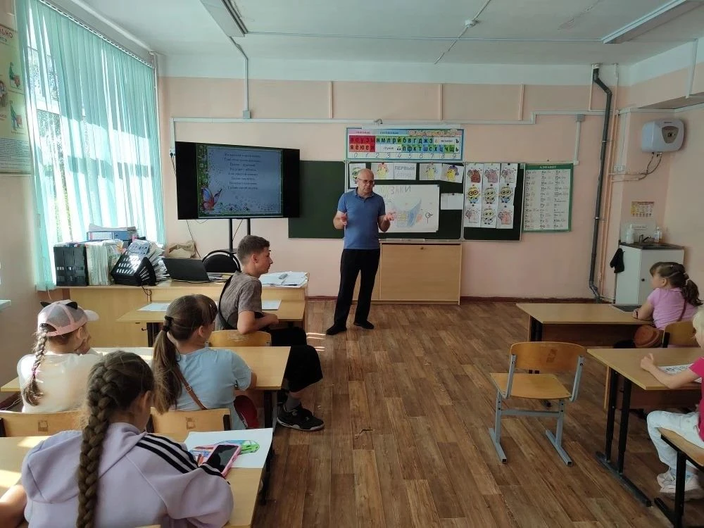 🌿 ЛДП «Романтик» /"Компас дружбы! 🐾

Сегодня день был наполнен открытиями, спортом и важными разго