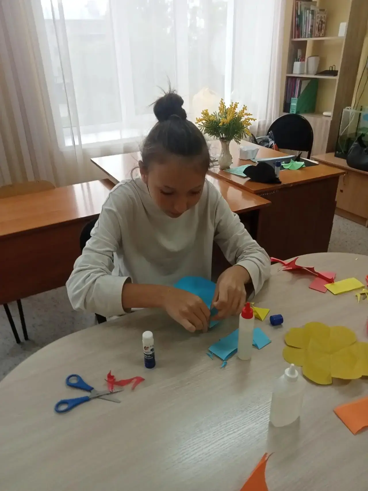📜Сегодня на мастер классе мы с ребятами  делали красивые корзинки из бумаги.