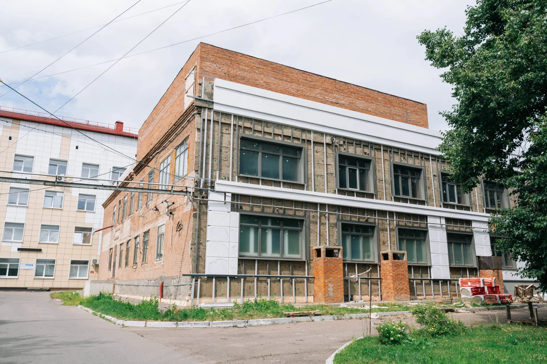 🏥 Возобновляются работы по капитальному ремонту хирургического корпуса Домодедовской б...