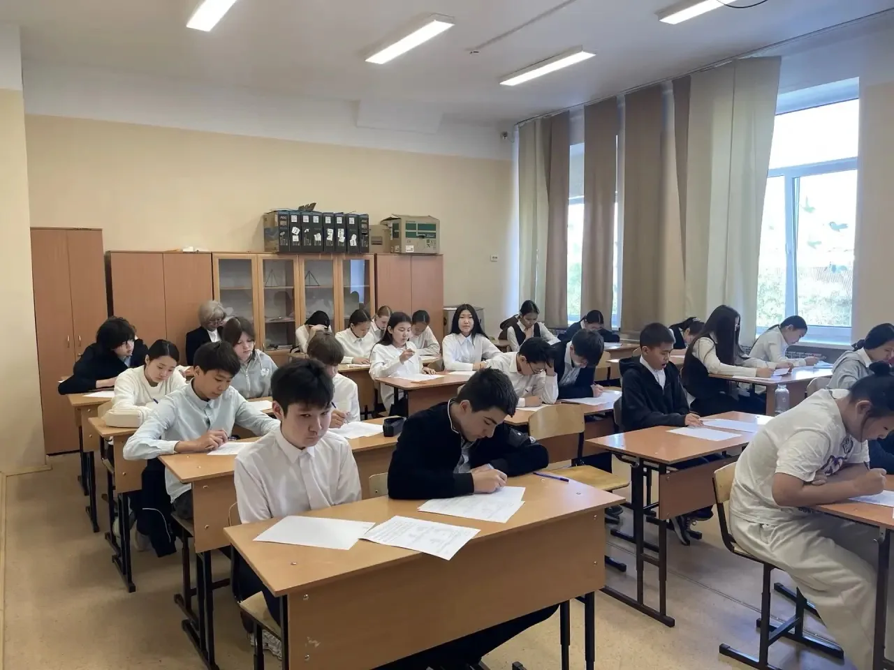 Сегодня в 7-х классах переводной экзамен по английскому языку 🤩  Удачи, ребята🌟 Мы уверены в ваших з
