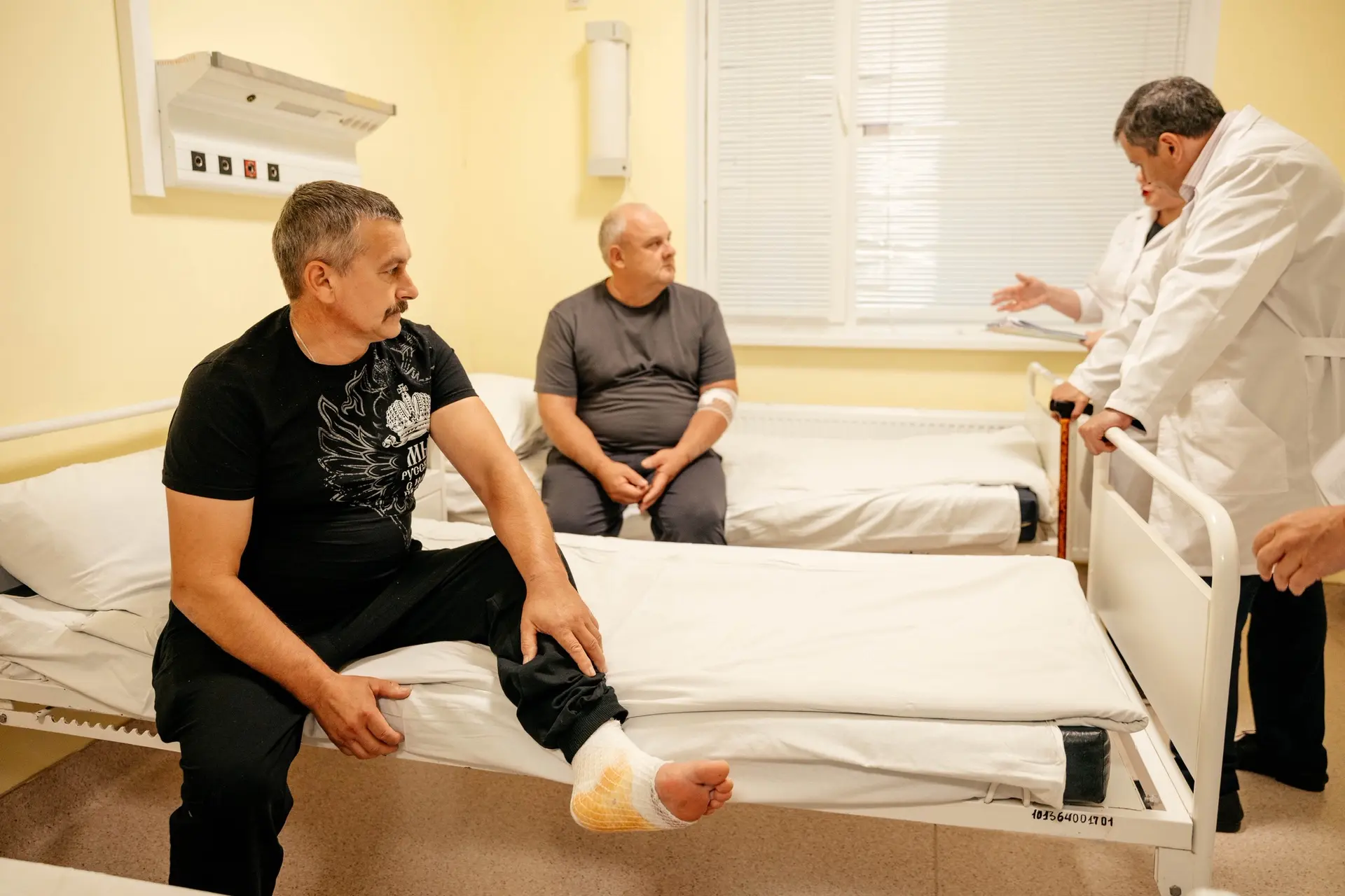 🏥 Накануне навестил раненых из-за атак ВСУ, которые сейчас лечатся в областной больнице.