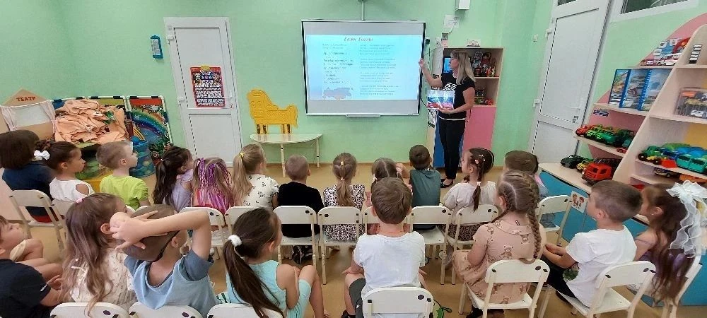 Как группа "Затейники"отметила День России: познавательно и своими руками!
 В преддверии Дня России,