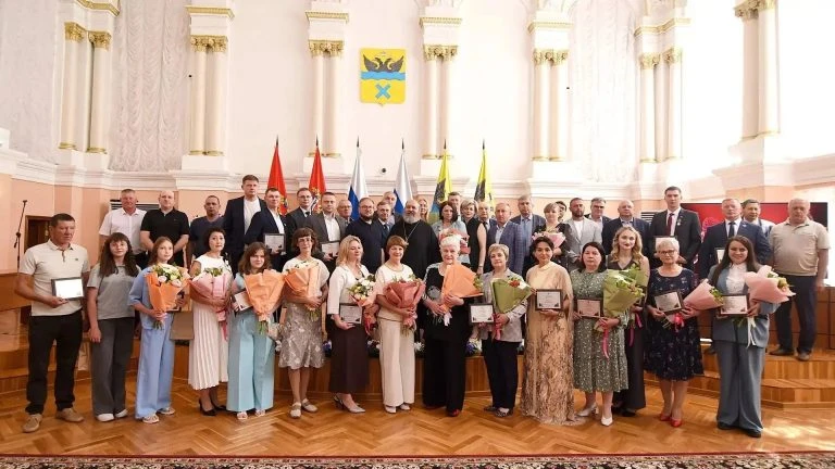 В Оренбурге прошла церемония награждения лауреатов ежегодного конкурса «Человек года-2025». 
🌟 Побе
