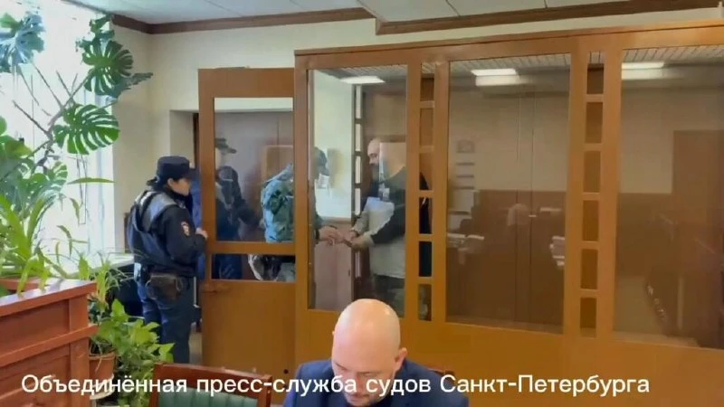 💰 В Петербурге арестовали полицейского и посредника по делу о взятке в 30 млн рублей