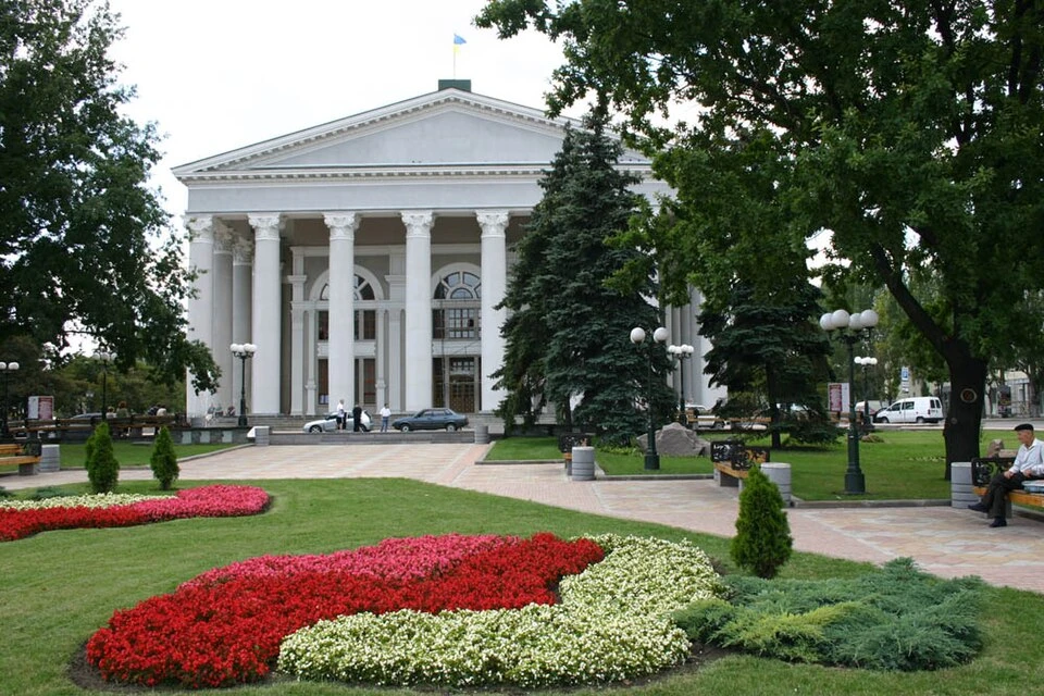 🌤 Доброе утро 🌡 Столица 🇷🇺 Сейчас в Донецке +10. Сегодня от +10 до +20. Пасмурно. О...
