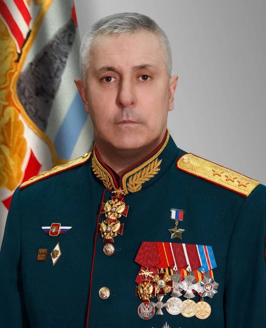 Поздравляю Мурадова Рустама Усмановича, Героя России, с назначением на должность началь...