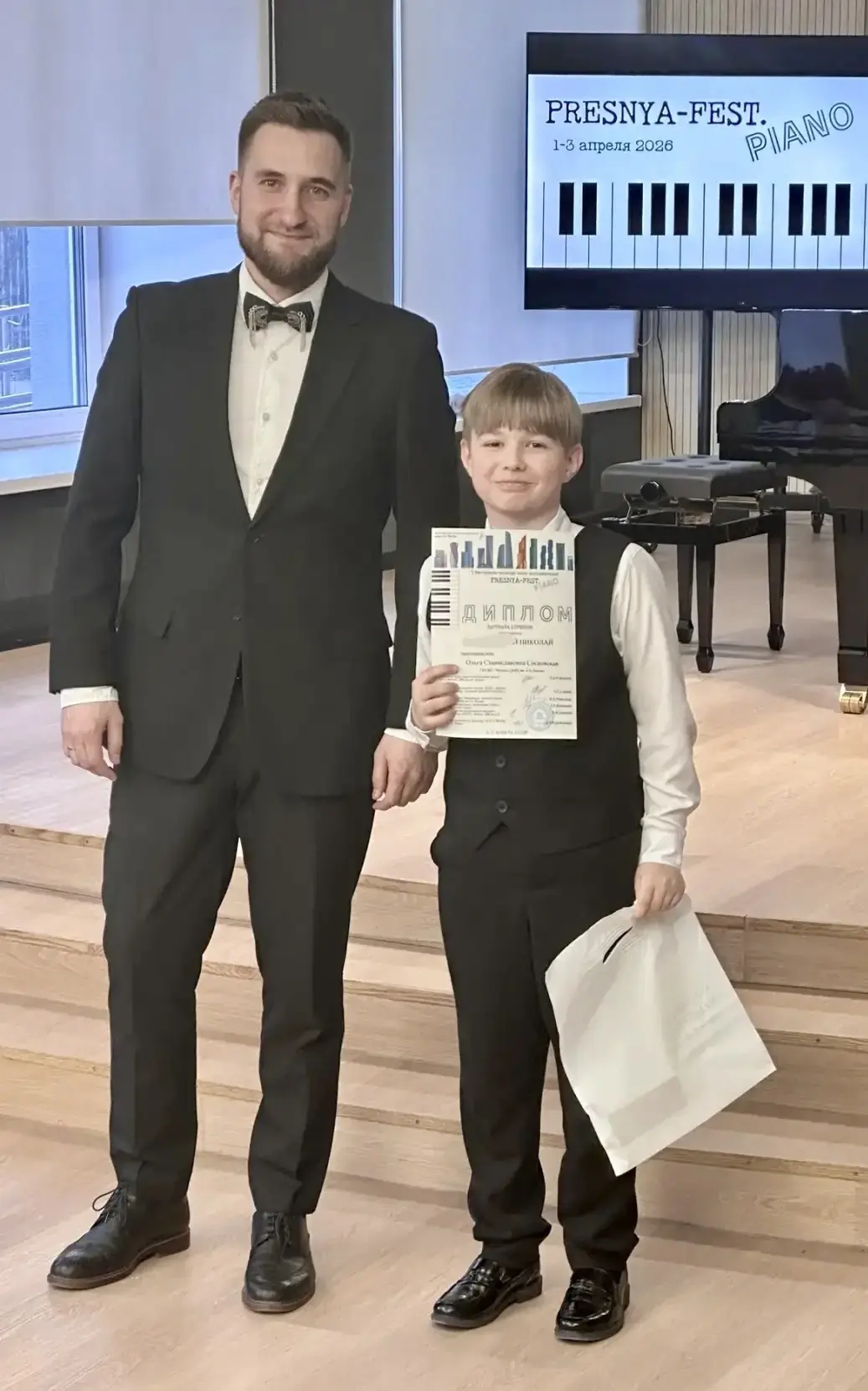 Талантливое выступление 🎹   🏆 Наш Коля, ученик 2 класса «Г», стал лауреатом 1 степени в l фестивале-