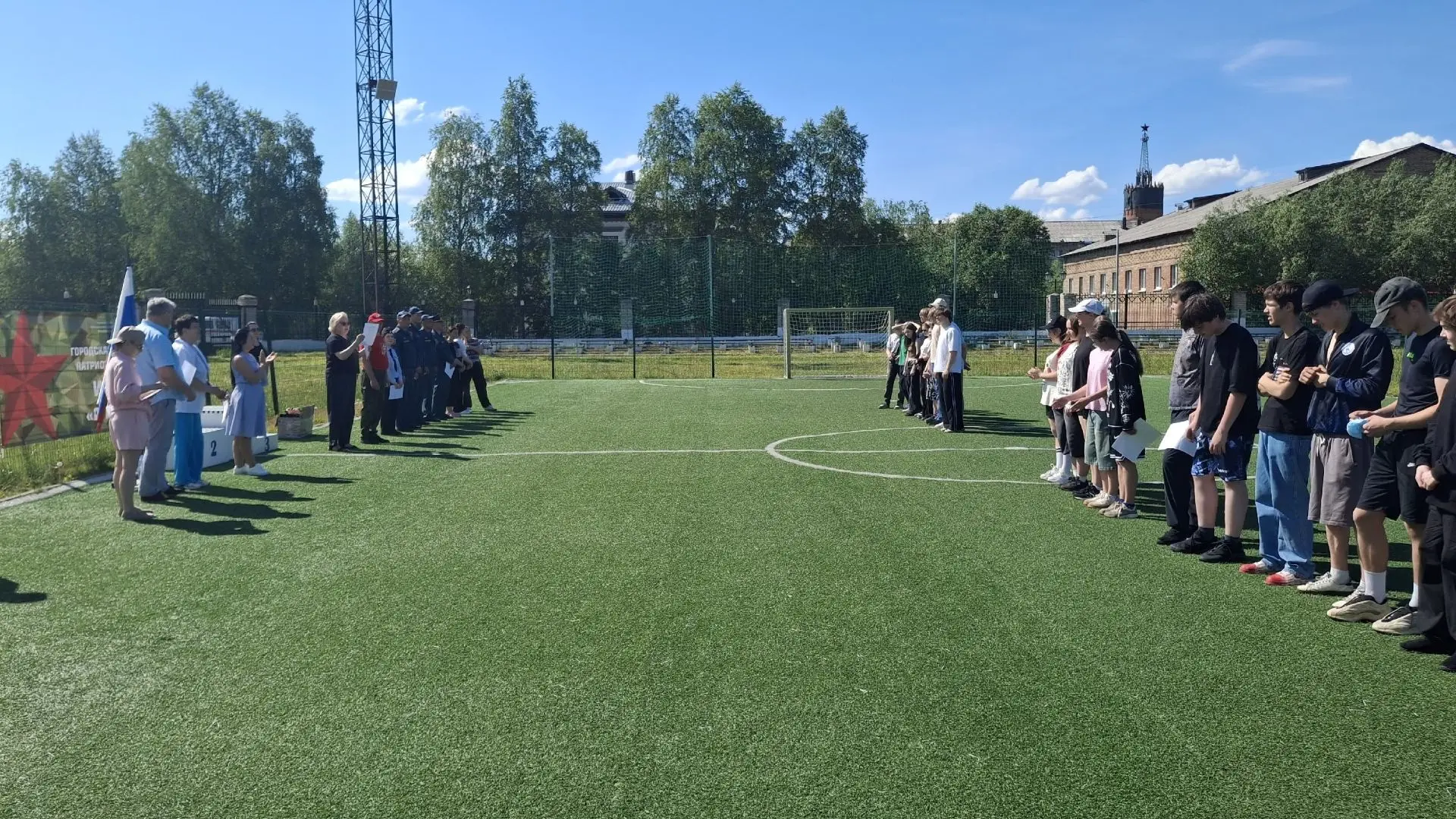 18 июня 2026 года стадион Инты вновь ожил под звуки команд — здесь во второй раз прошла...