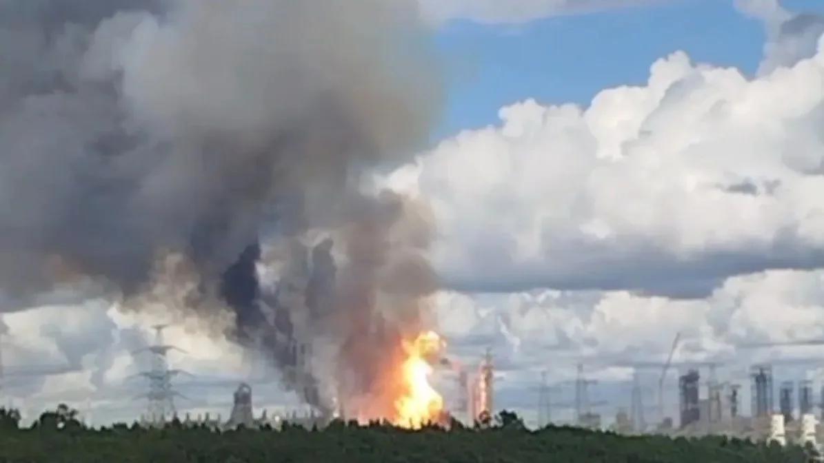 🔥При пожаре на Амурском ГХК пострадало 122 человека