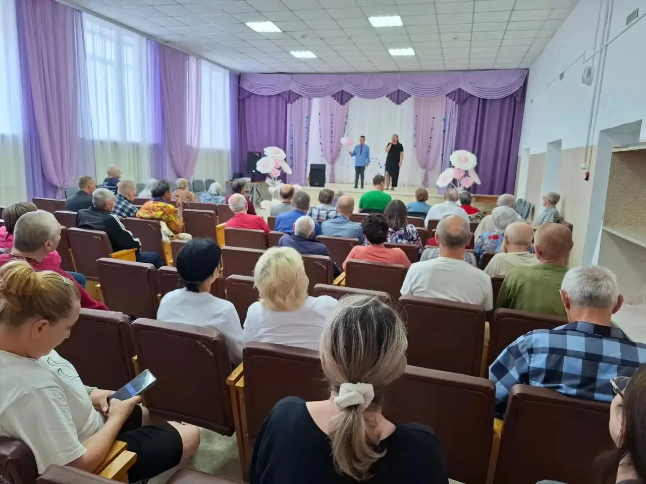 Сегодня для наших проживающих выступили ребята из ГБУ «Центр помощи детям, оставшимся б...