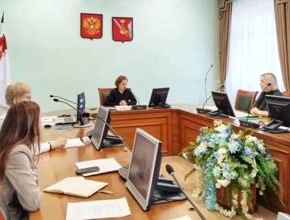 Сопровождаемое проживание: опыт регионов обсудили на круглом столе в Вологодской области  В министер