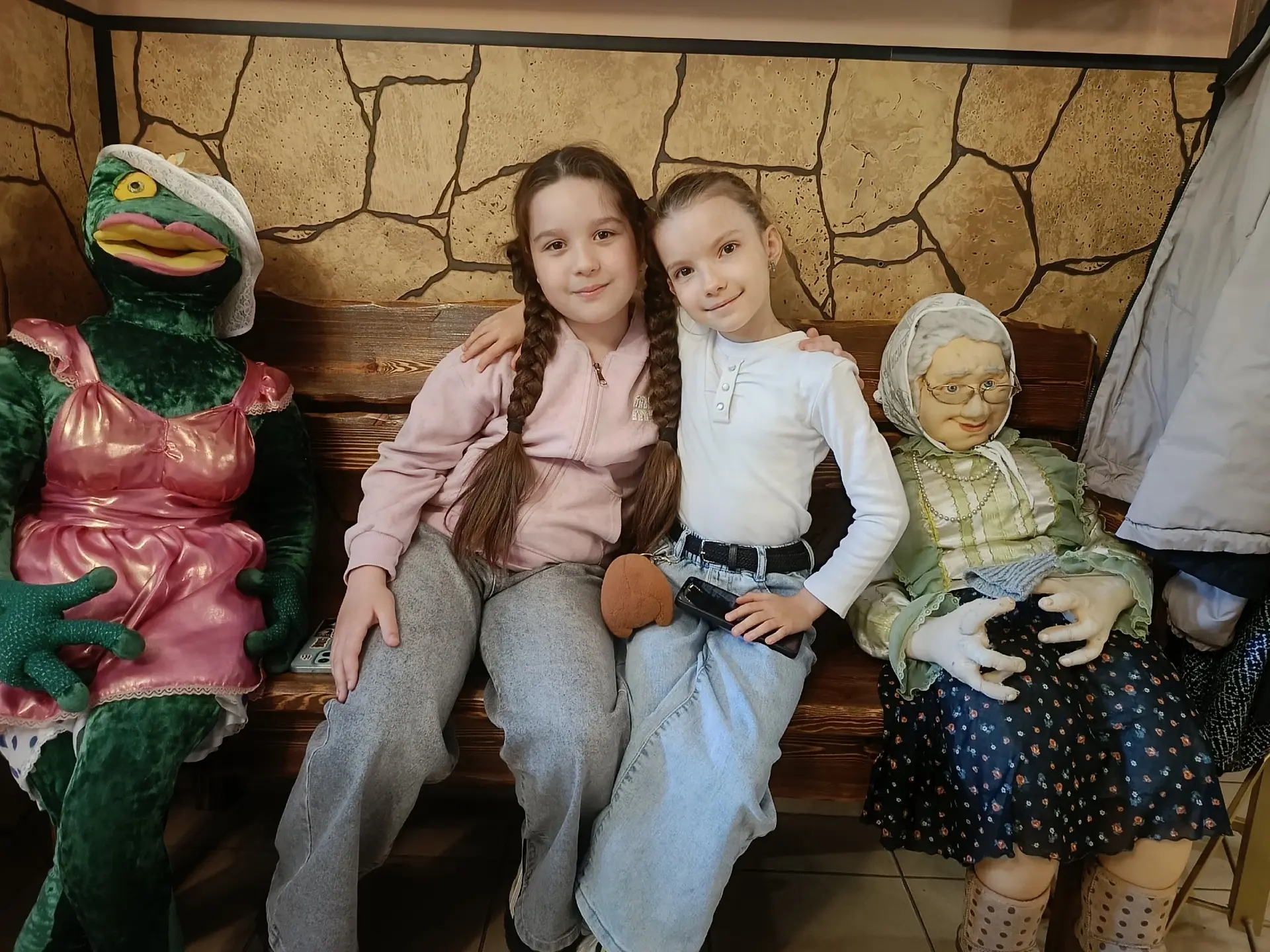 🌳🐸 ЭКСКУРСИЯ 🐸🌲  📣 Экскурсия в Ростов Великий: путешествие во времени!  26 мая ученики 1 «А» и 2 «А»