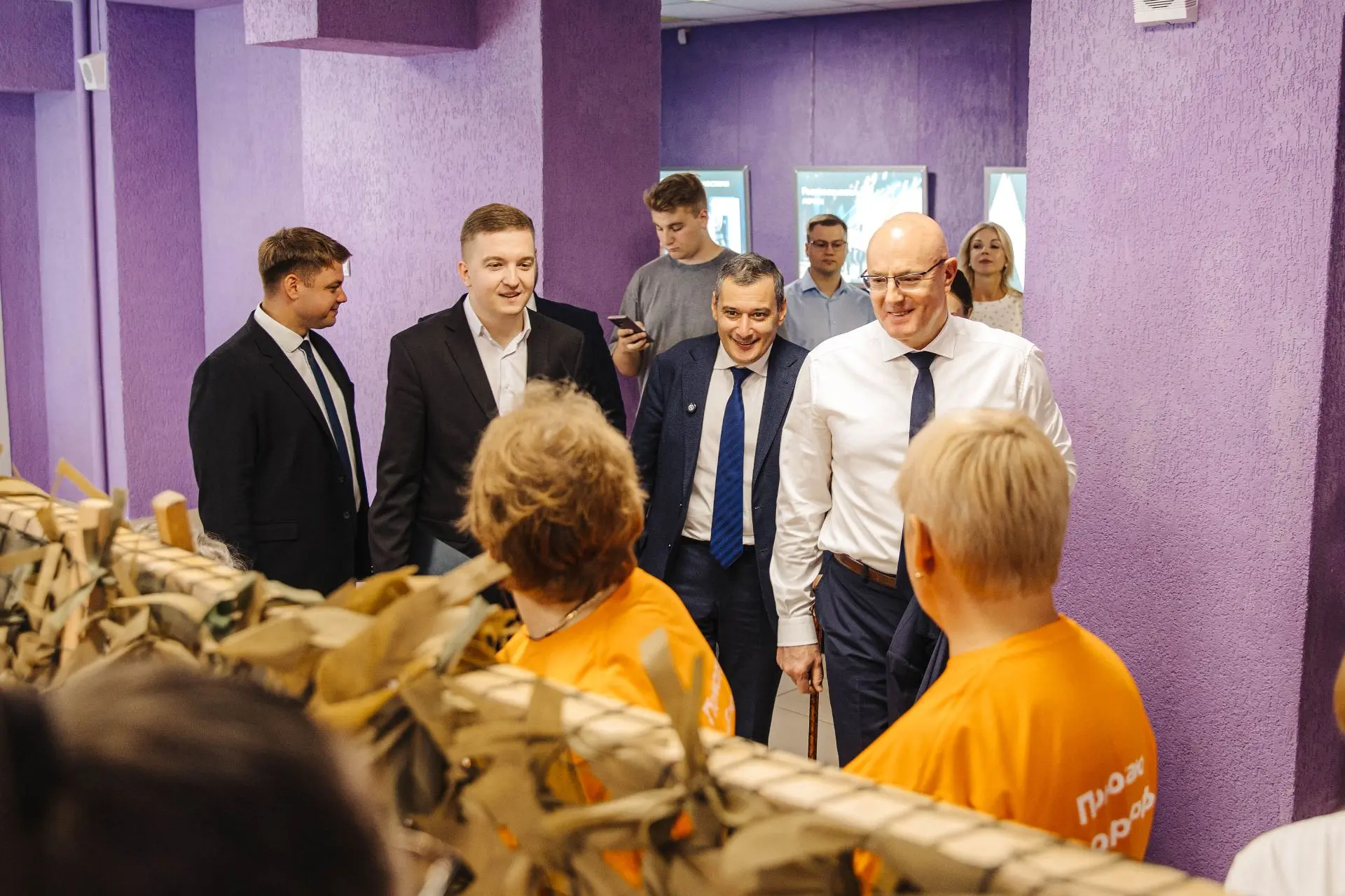 #МЫВМЕСТЕ: Дмитрий Чернышенко встретился с волонтёрами в Курске

📍 Заместитель председателя правите
