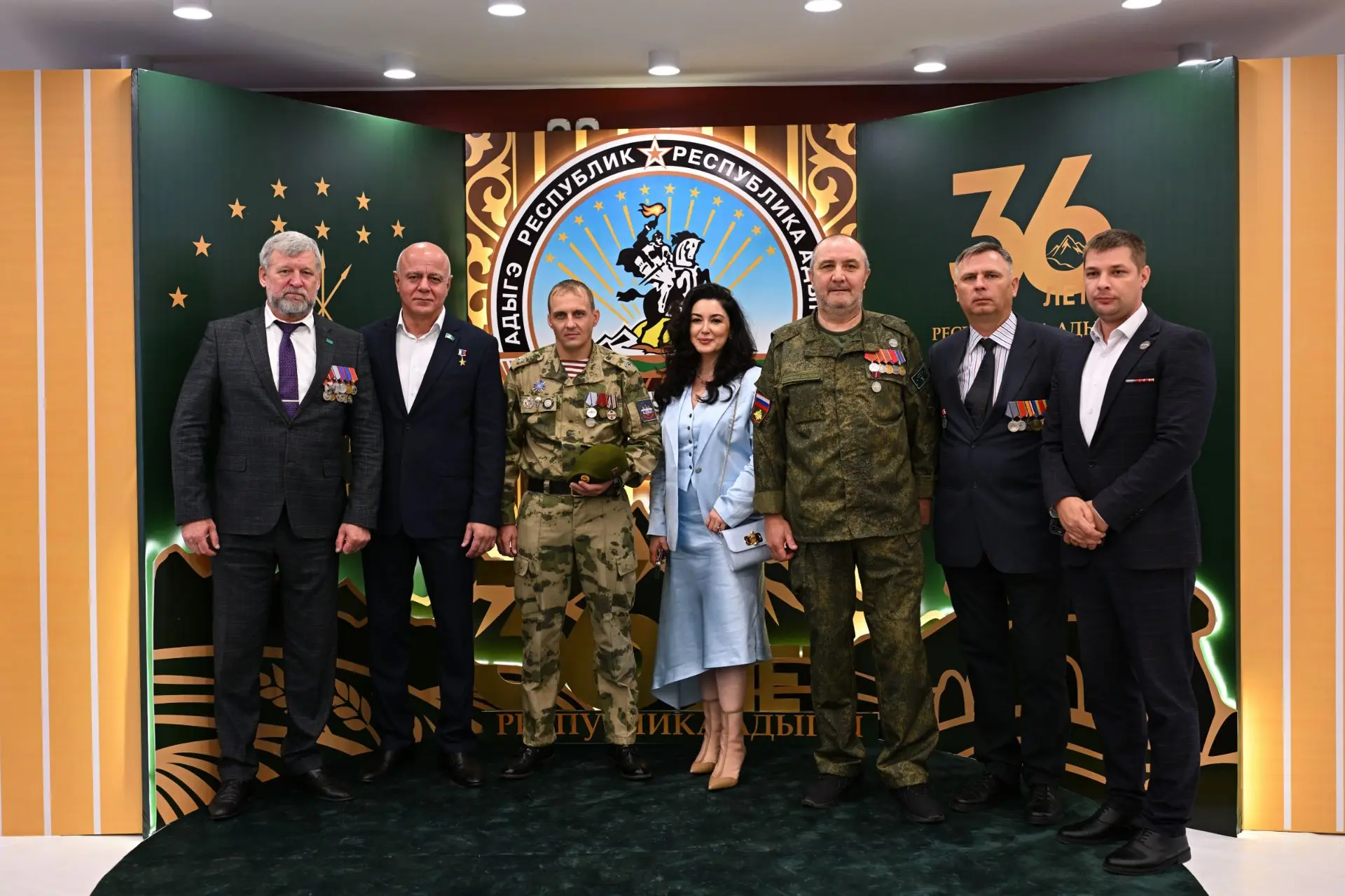 В концертном зале «Нальмэс» прошло торжественное собрание, посвящённое Дню Республики А...